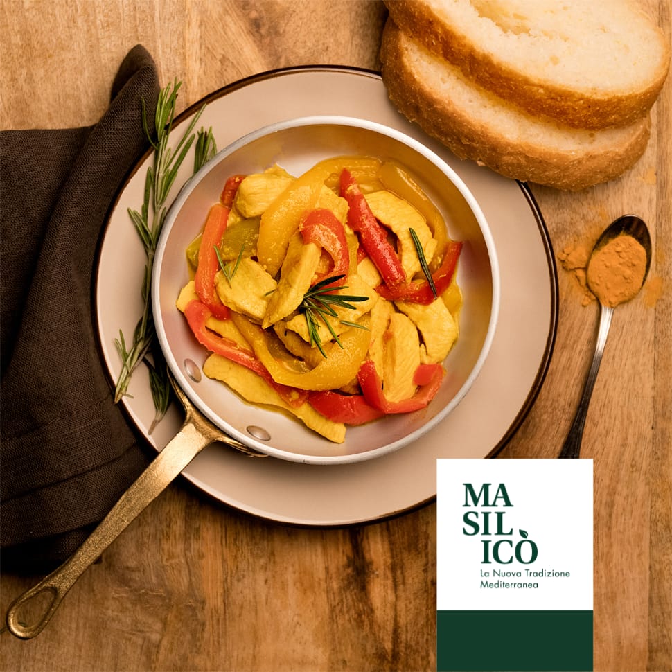 PETTO DI POLLO CON PEPERONI E CURCUMA